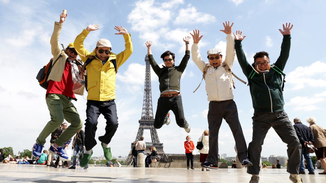 Photo Grandpas Over Flowers