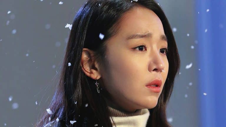 Shin Hye Sun dans le MV Snowfall