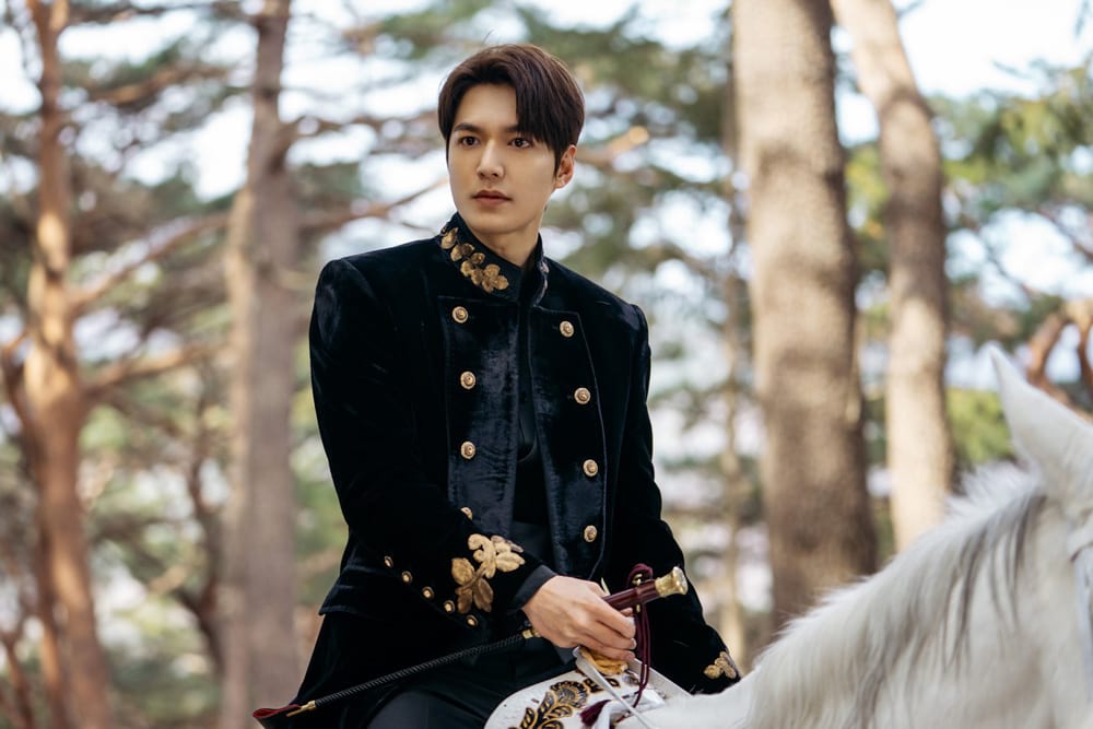 Lee Min Ho dans The King: Eternal Monarch
