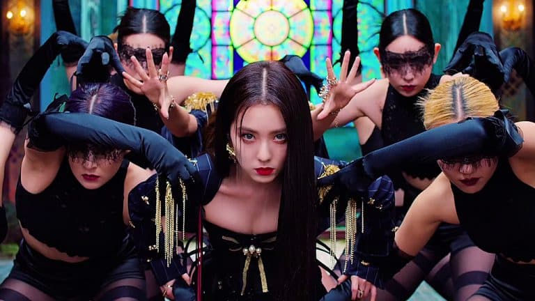 Irene de Red Velvet dans Monster
