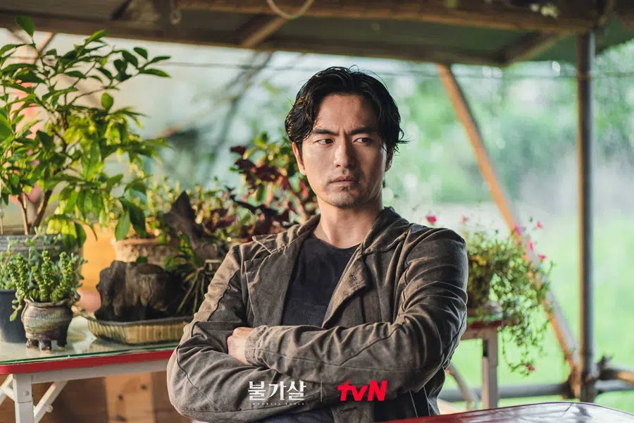 Lee Jin Wook dans Bulgasal: Immortal Souls (tvN)