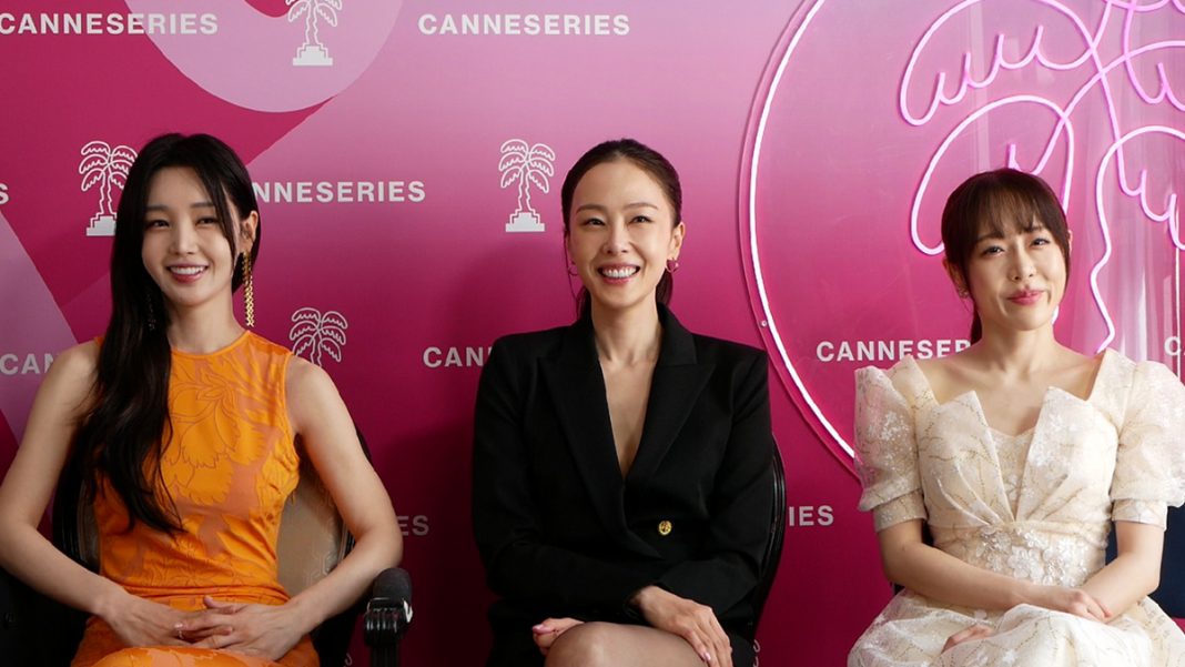 Photo Nam Gyu Ri, Hong Soo Hyun, Dani Han